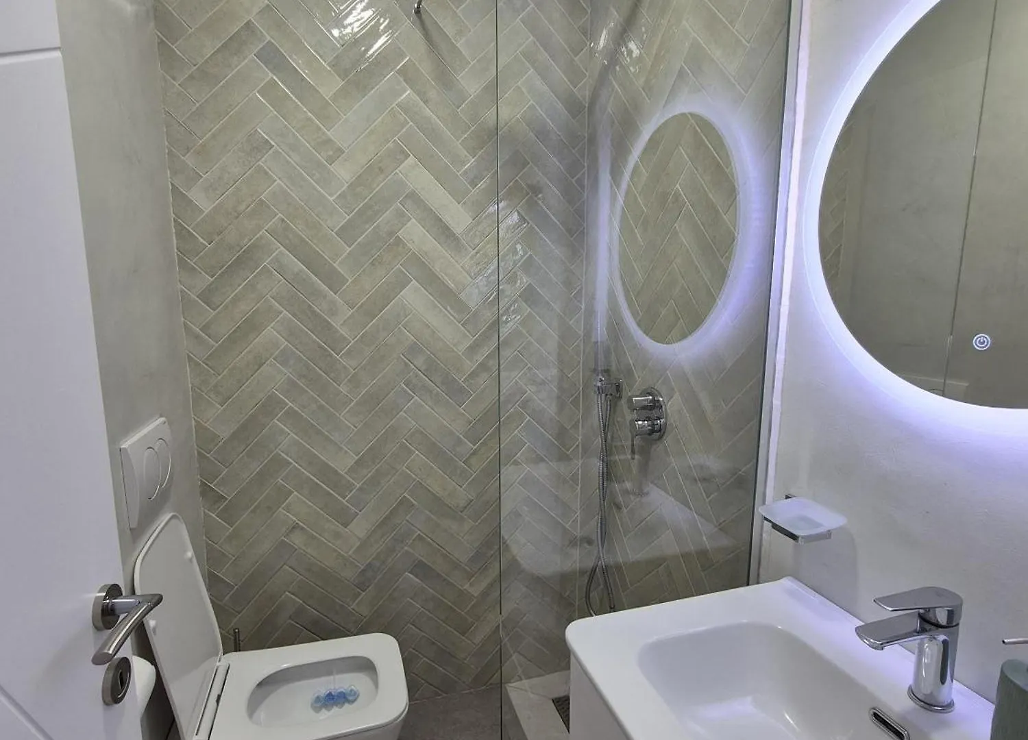 Mosaic Cane Apartment 2 Tirana Albania